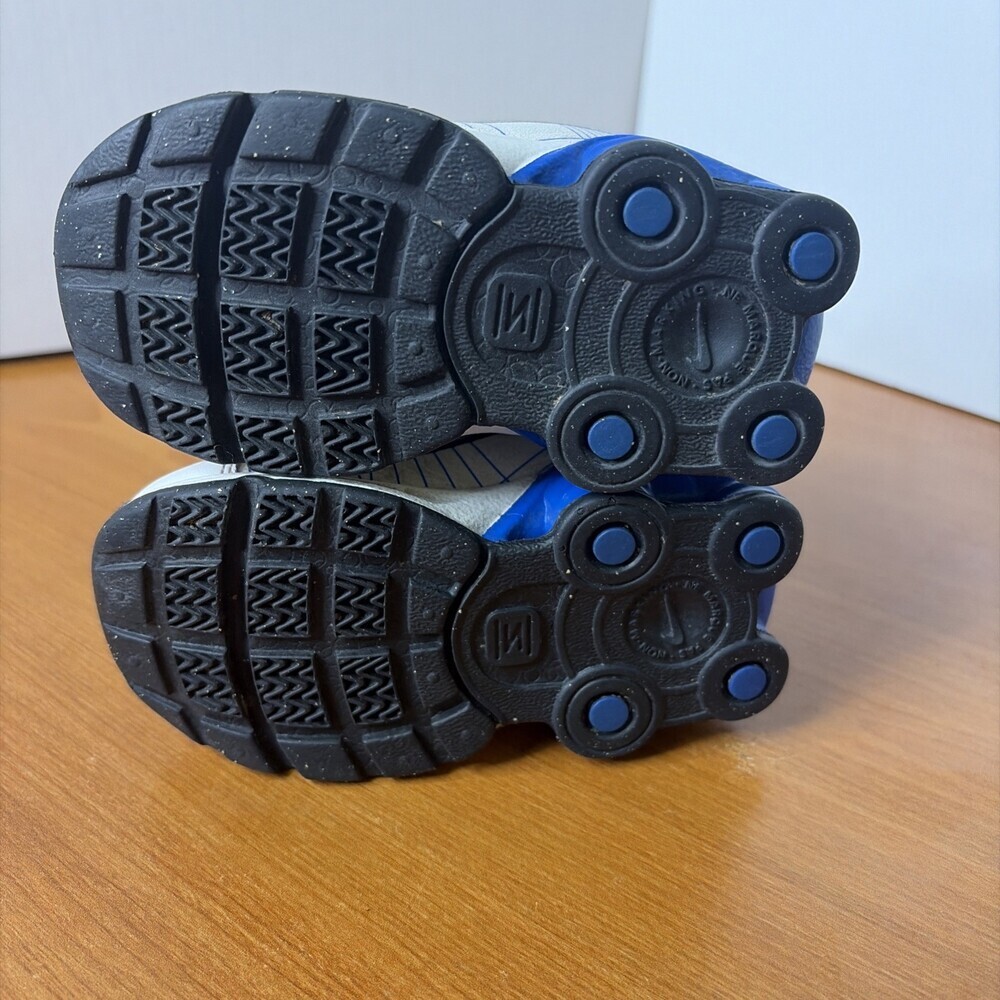 Nike Shox Toddler Walking Shoes Size 4C White/Blue/Black - Picture 9 of 10